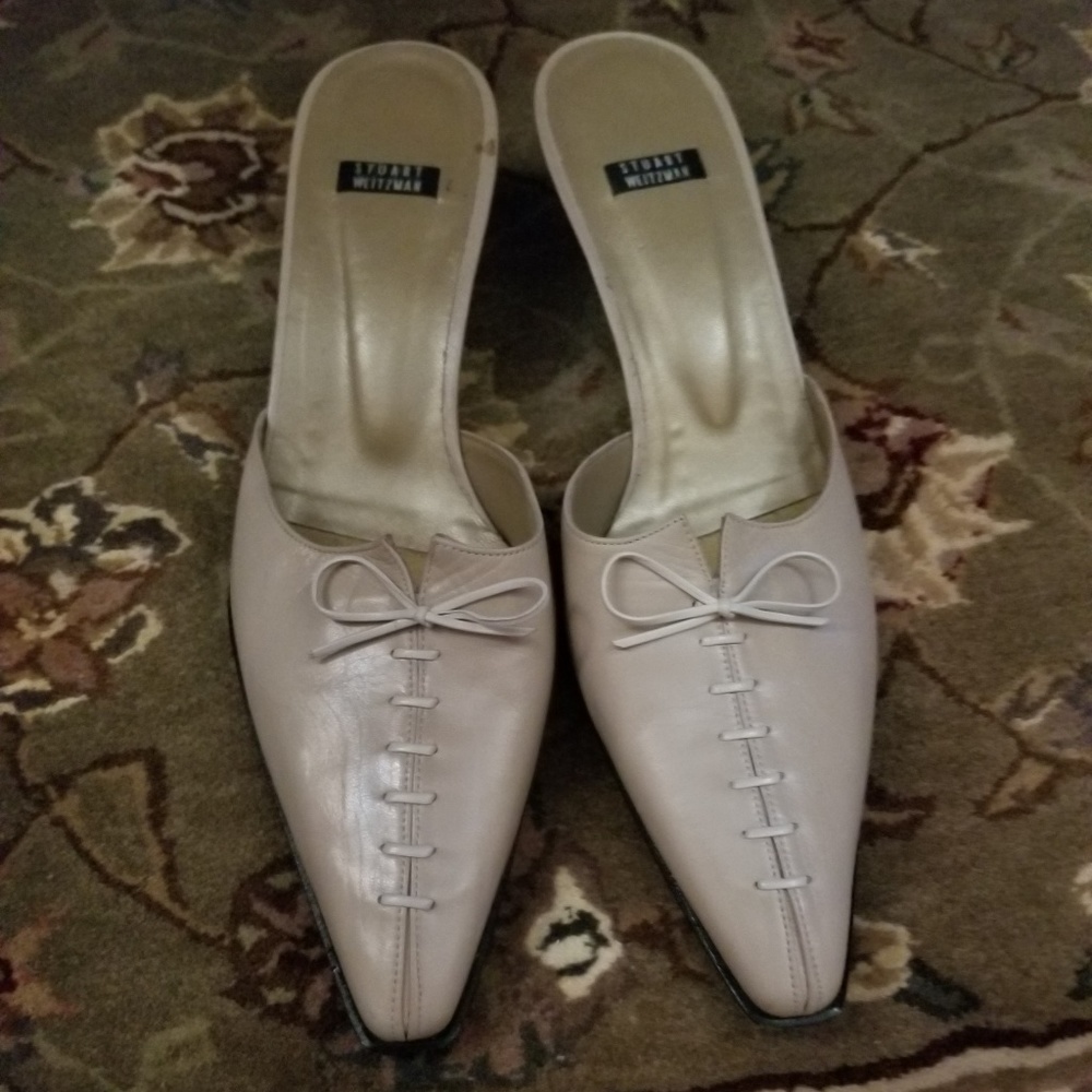 STUART WEITZMAN MULES!